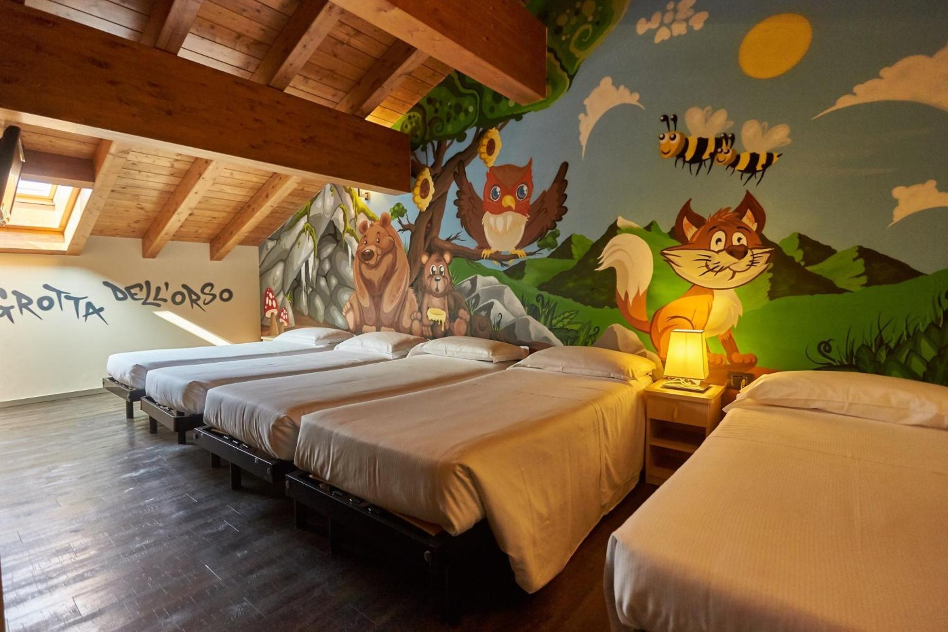 Harmony Suite Hotel Selvino Exterior photo