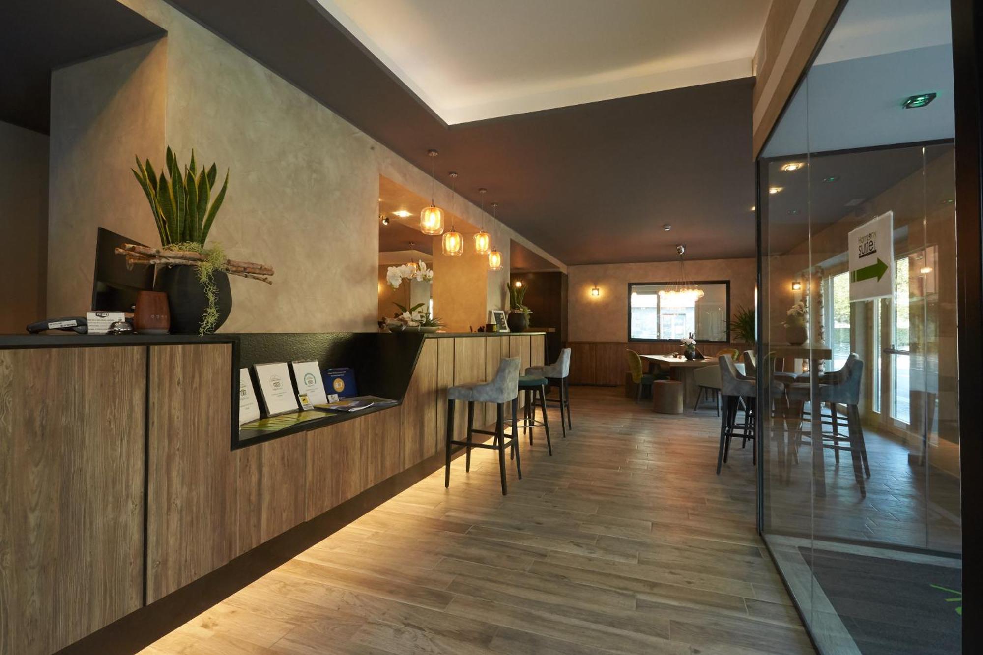 Harmony Suite Hotel Selvino Exterior photo