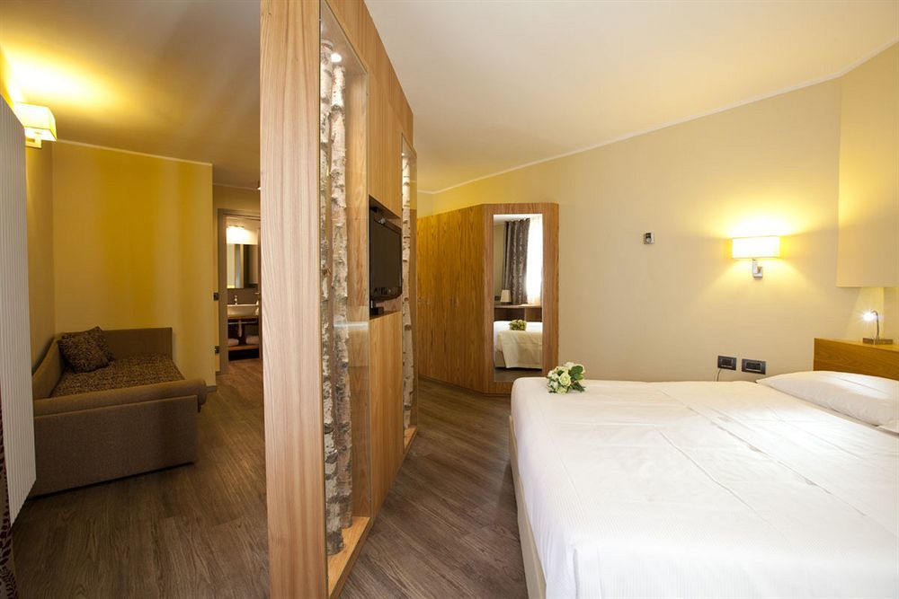 Harmony Suite Hotel Selvino Exterior photo
