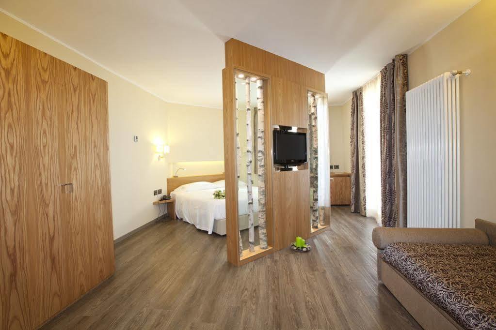 Harmony Suite Hotel Selvino Exterior photo